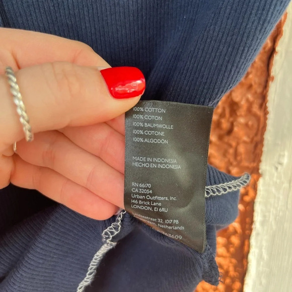 BDG Urban Outfitters Womens Size Small Harvey Henley Tee Short Sleeve Ribbed - Picture 3 of 5